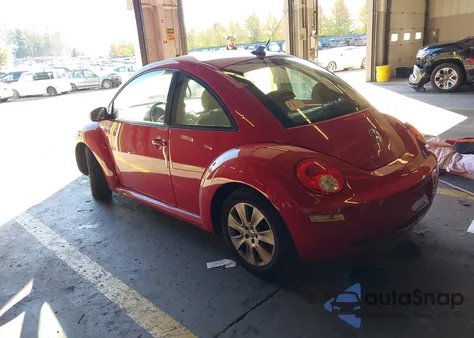 2009 Volkswagen New Beetle 2.5L из США, поврежденный, VIN 3VWPW31CX9M515389